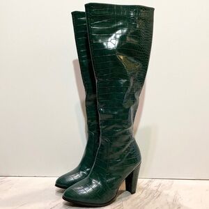 Catherine Malandrino Raddle Croc Green Boots 6